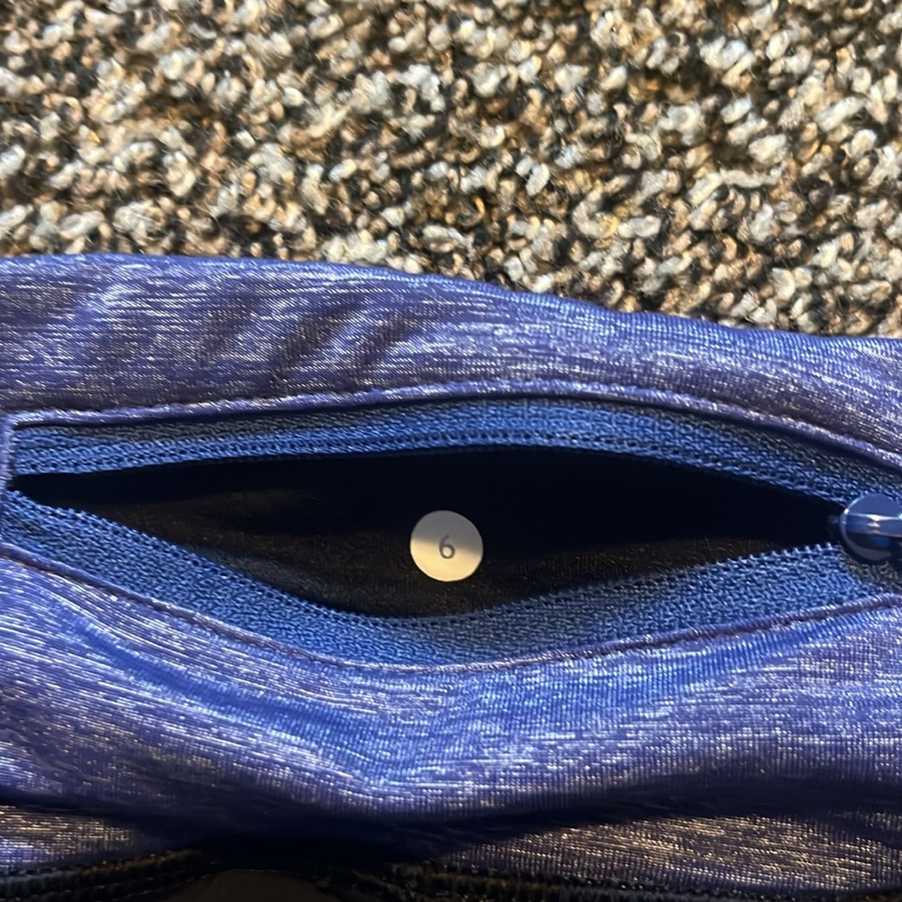 Lululemon Crop Leggings - Picture 5 of 8